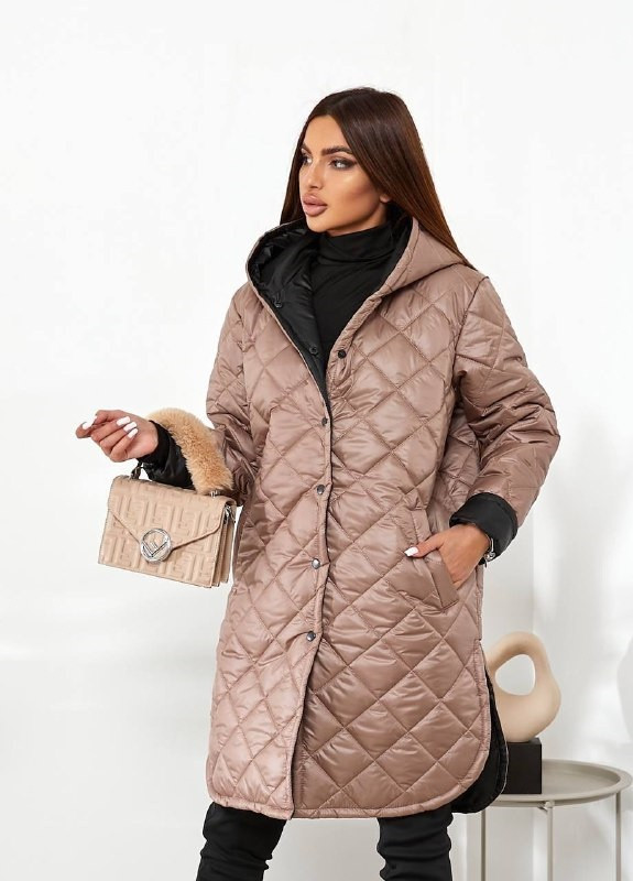 Бежева зимня жіноче пальто Hand Made