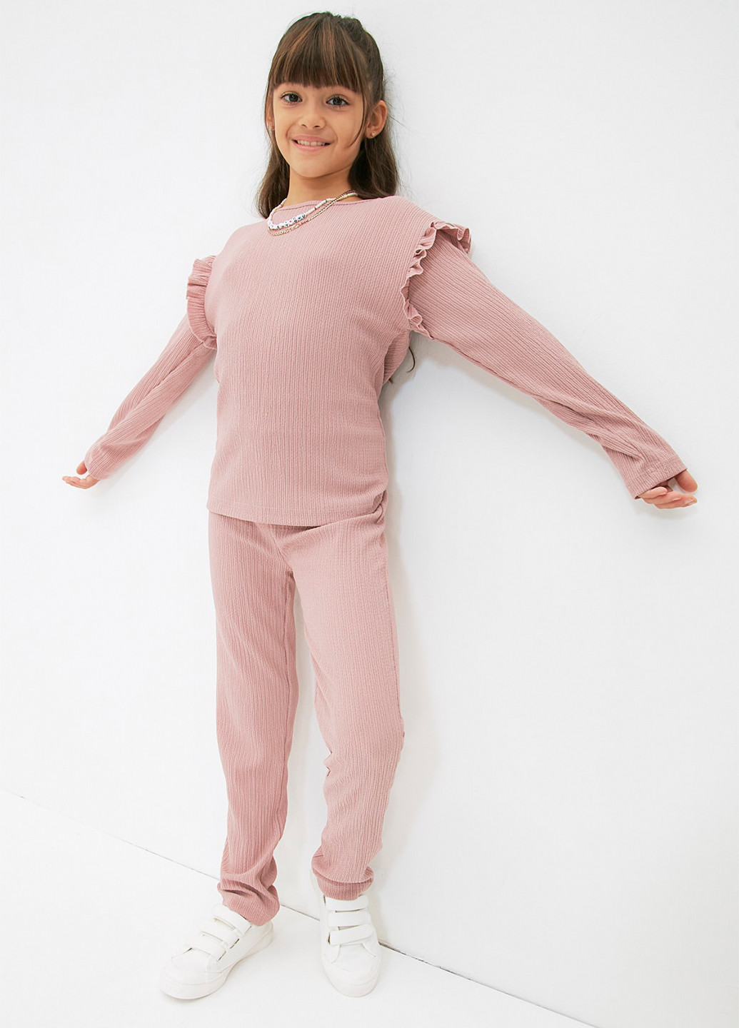 Светло-розовый демисезонный костюм (джемпер, брюки) брючный Trendyol
