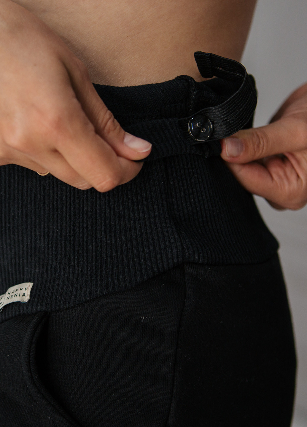 Утеплені спортивні штани-джогери для вагітних з кишенями HN джогери однотонні чорні