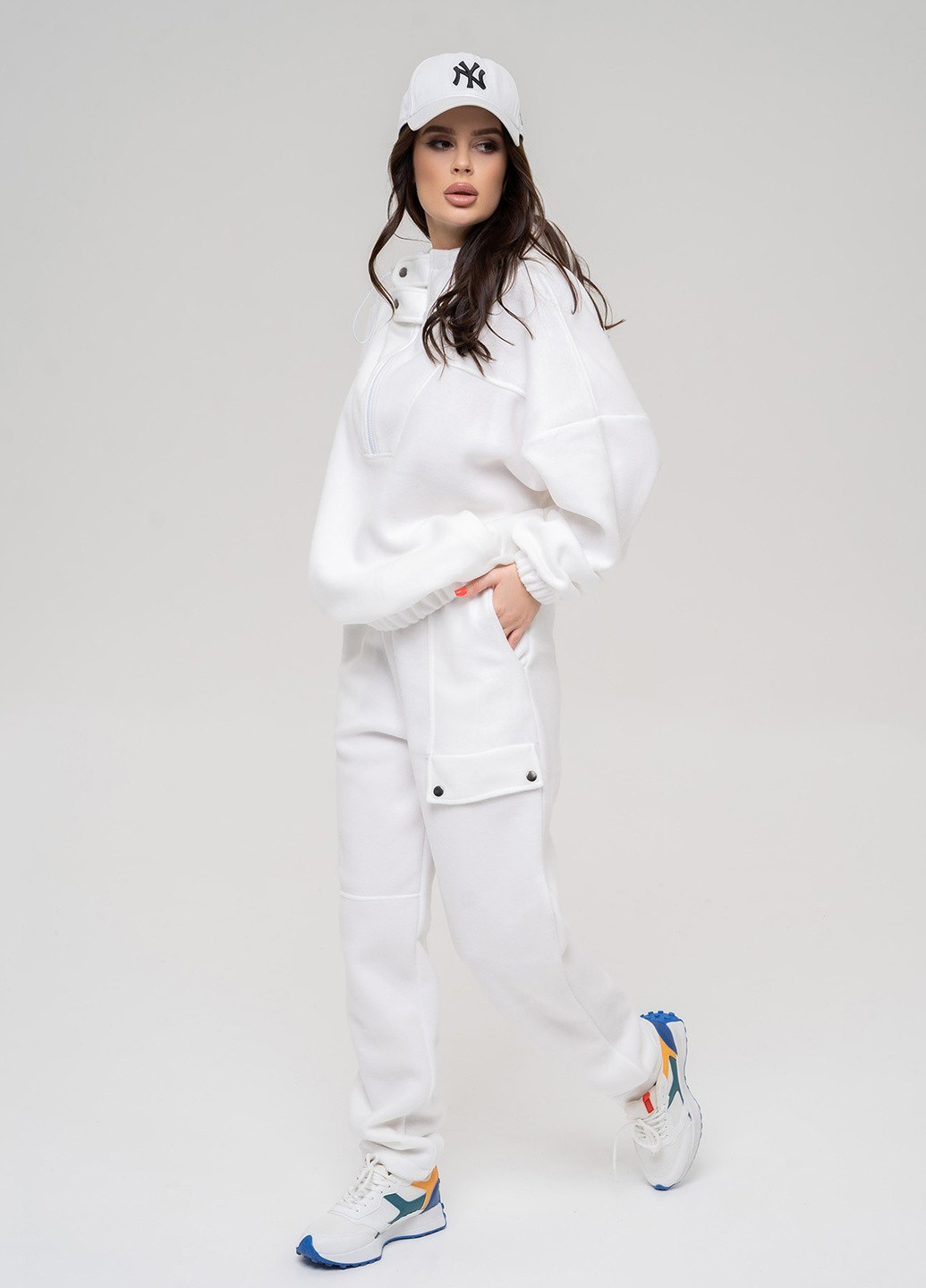 Спортивный костюм женский ISSA PLUS 13648 однотонный белый повседневный флис