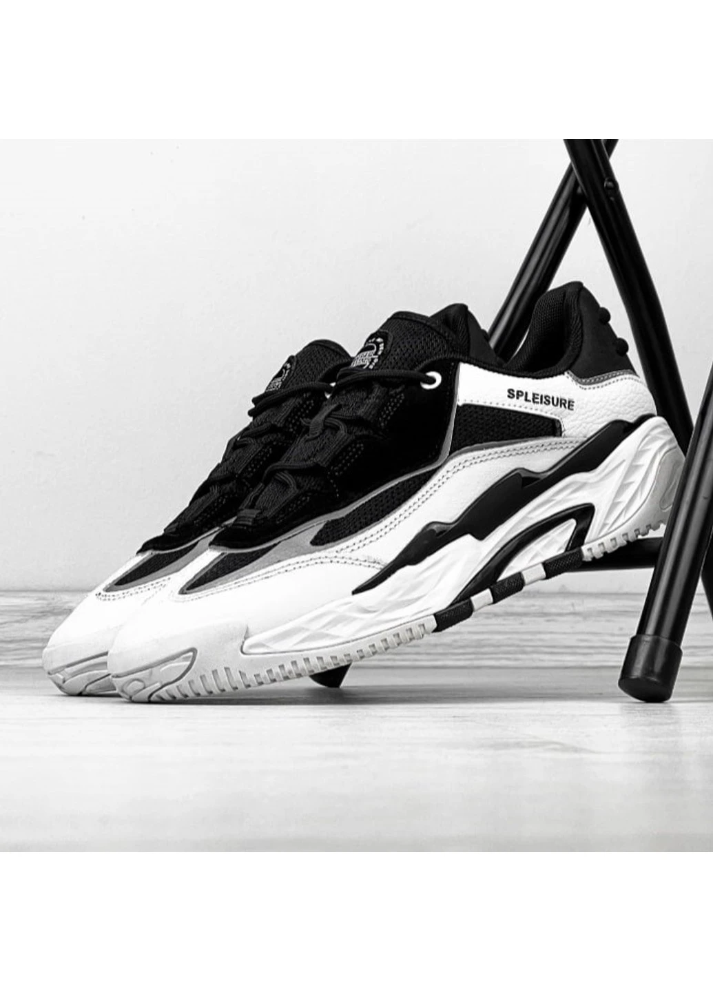 yeezy 700 zara