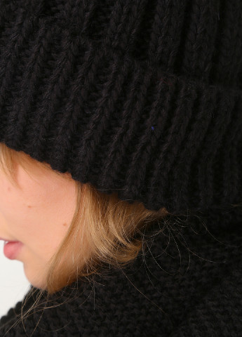 Теплая зимняя шерстяная женская шапка с отворотом на флисовой подкладке 500048 DeMari Мия бини однотонная чёрная кэжуал шерсть