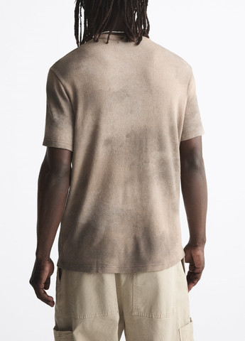 Песочная летняя футболка Zara